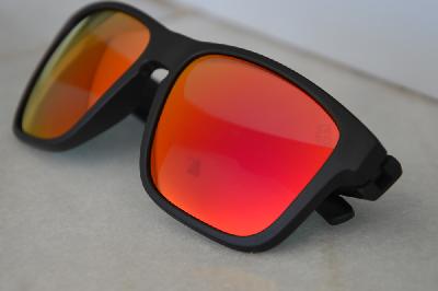 Óculos HB 90112 H-BOMB Preto fosco e lente vermelha espelhada edição Tony Kanaan