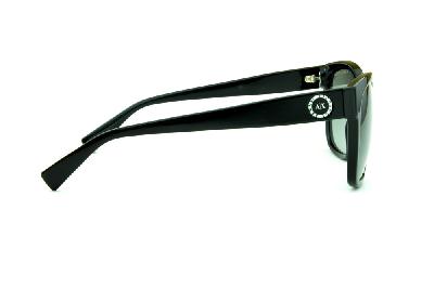 Óculos de Sol Armani Exchange em acetato preto e lente cinza degradê para mulheres