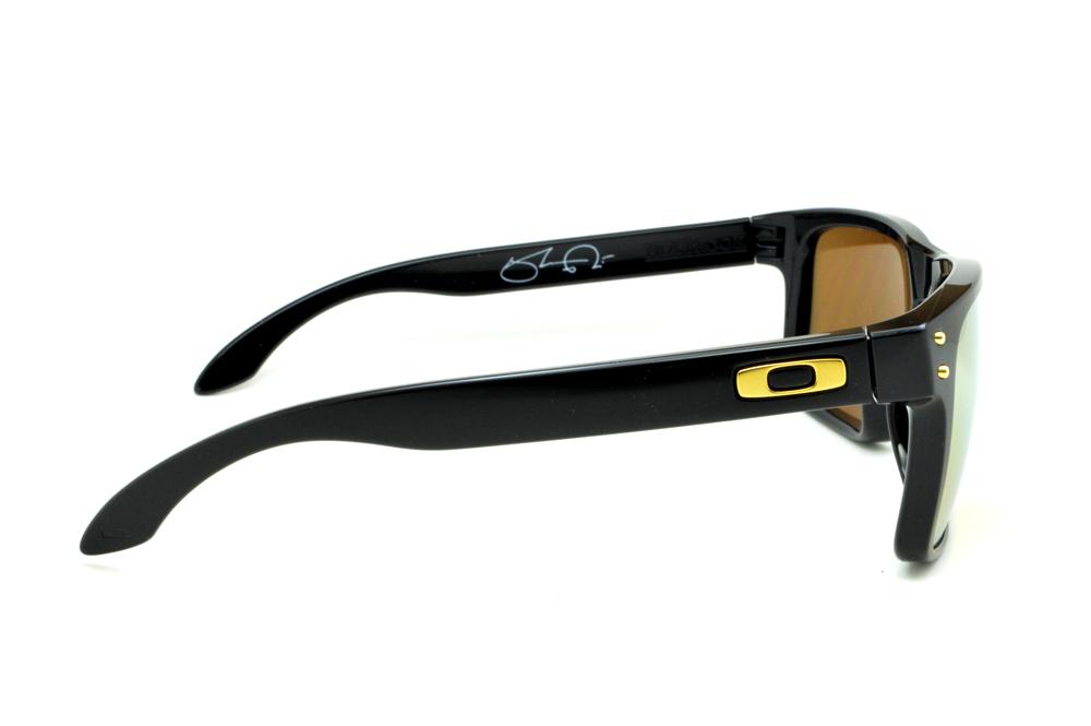 Óculos de sol Oakley OO 9102L Holbrook Shaun White preto e lente amarela